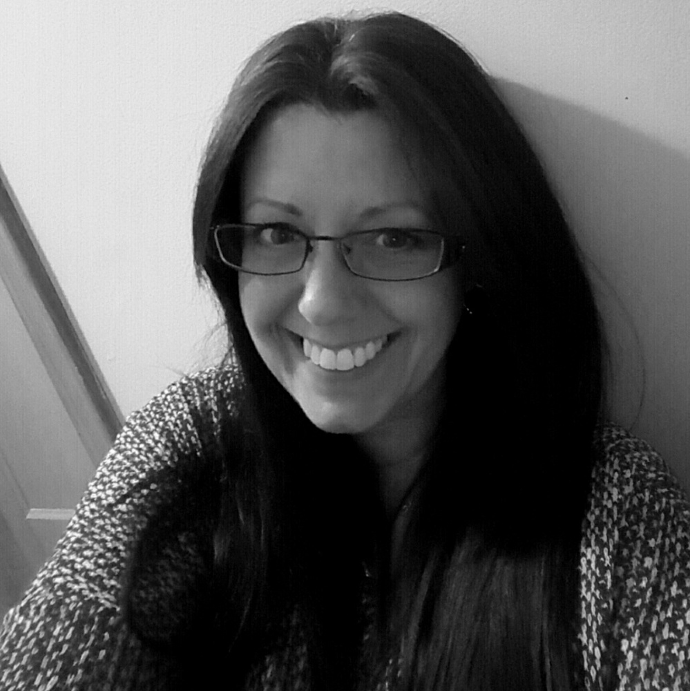 Meet your Posher, Dena